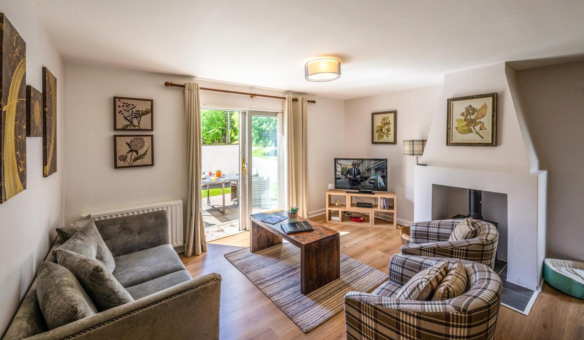Апартаменты Highland Club Direct Форт Аугустус Экстерьер фото